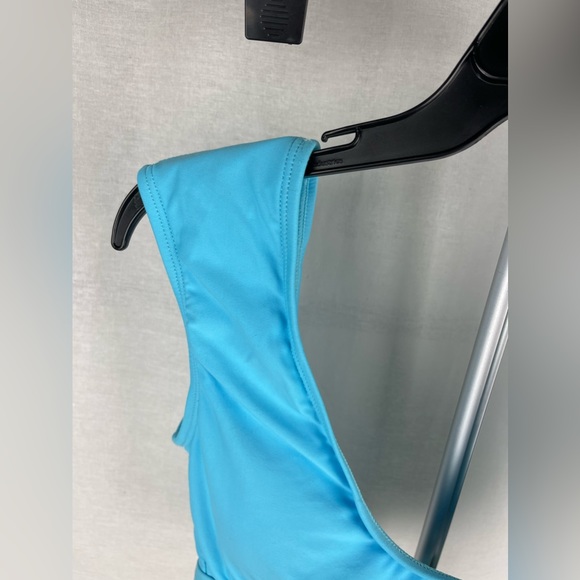 VYB BLUE SOLID CAP SLEEVE SWIM BRALETTE Size Medium NWT - Picture 9 of 13